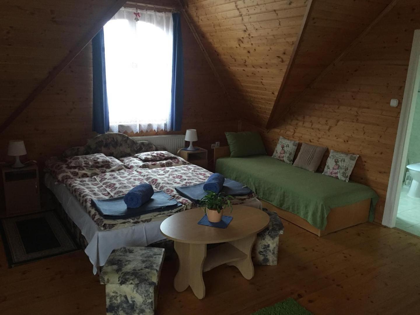 Hubertus Vendégház Parád Exterior foto